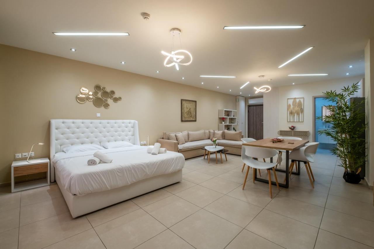 Amazing Apartments @ Monastiraki Subway Station เอเธนส์ ภายนอก รูปภาพ