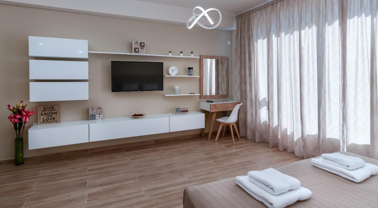 Amazing Apartments @ Monastiraki Subway Station เอเธนส์ ภายนอก รูปภาพ